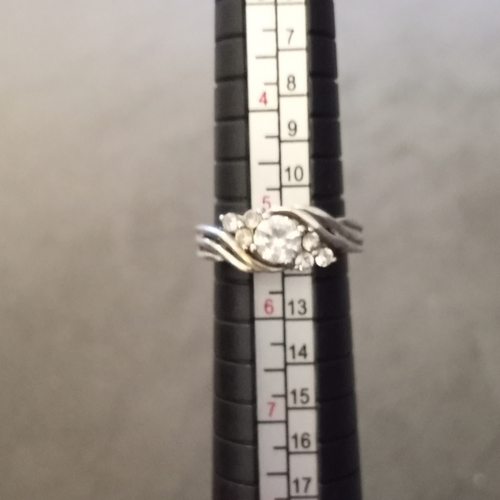 STERLING SILVER SIZE 5.5 RING - Picture 2 of 2